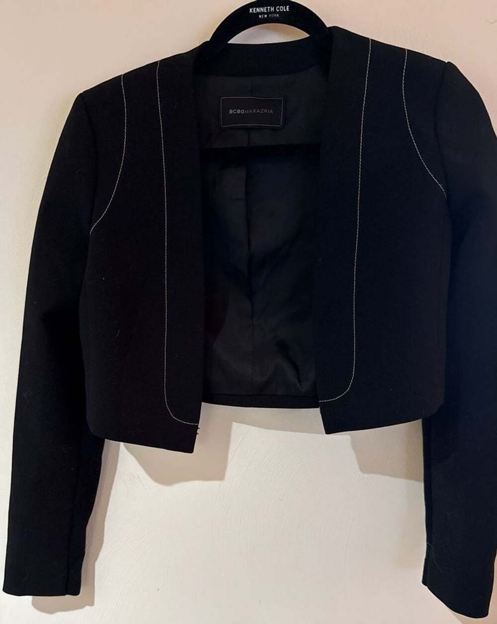BCBG Max Azaria Women XXS Black Cropped Blazer Contrast Stitching Jacket